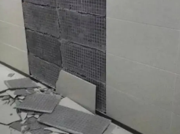 金台瓷砖空鼓维修公司分享下金台墙砖松动维修的知识